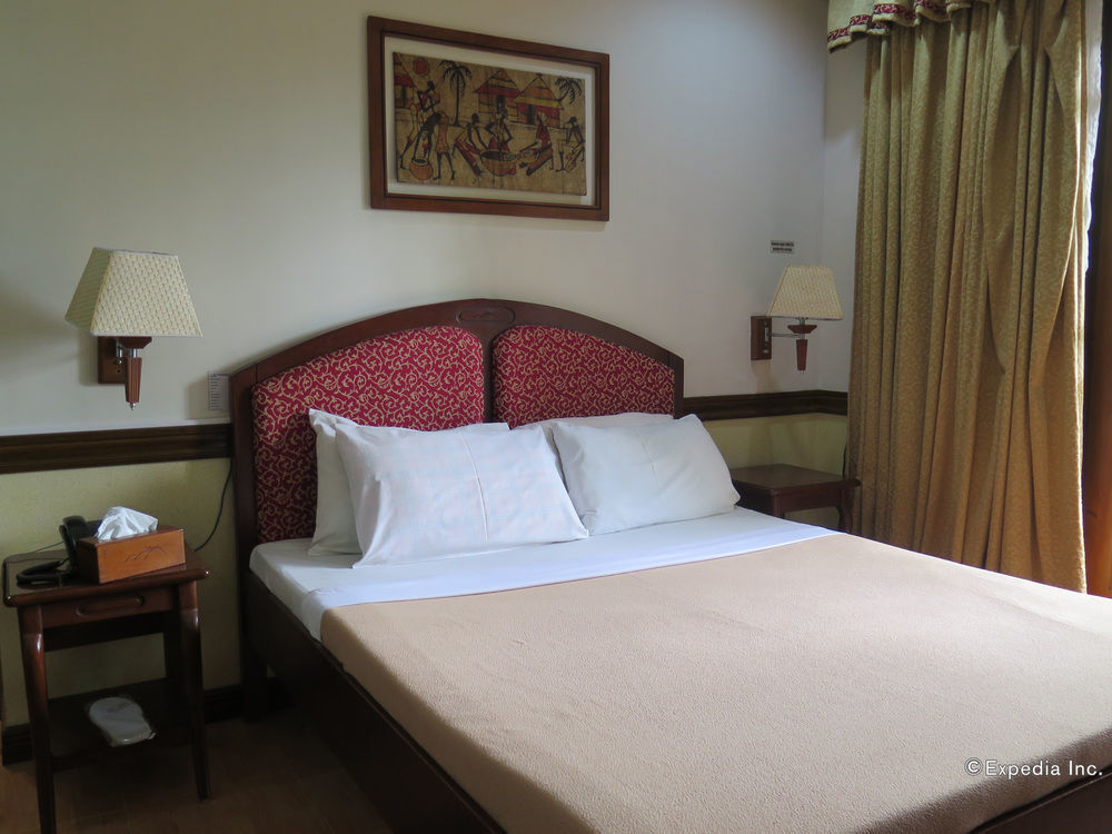 G'S Grand Resort And Convention Center Panglao Exterior photo
