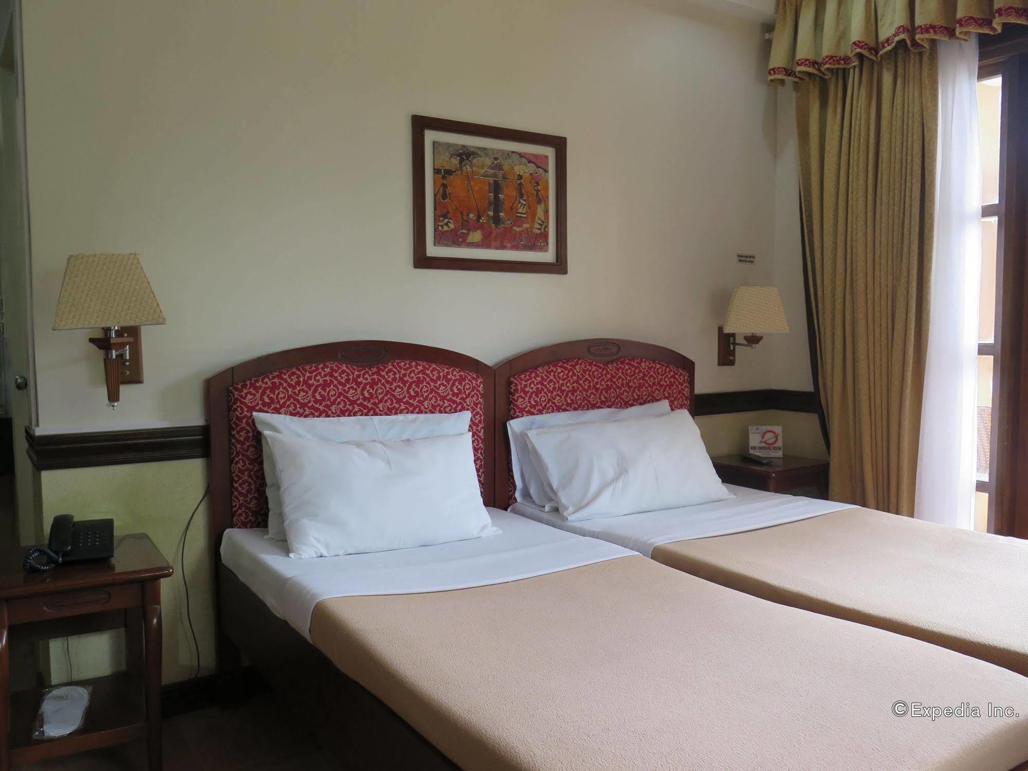 G'S Grand Resort And Convention Center Panglao Exterior photo